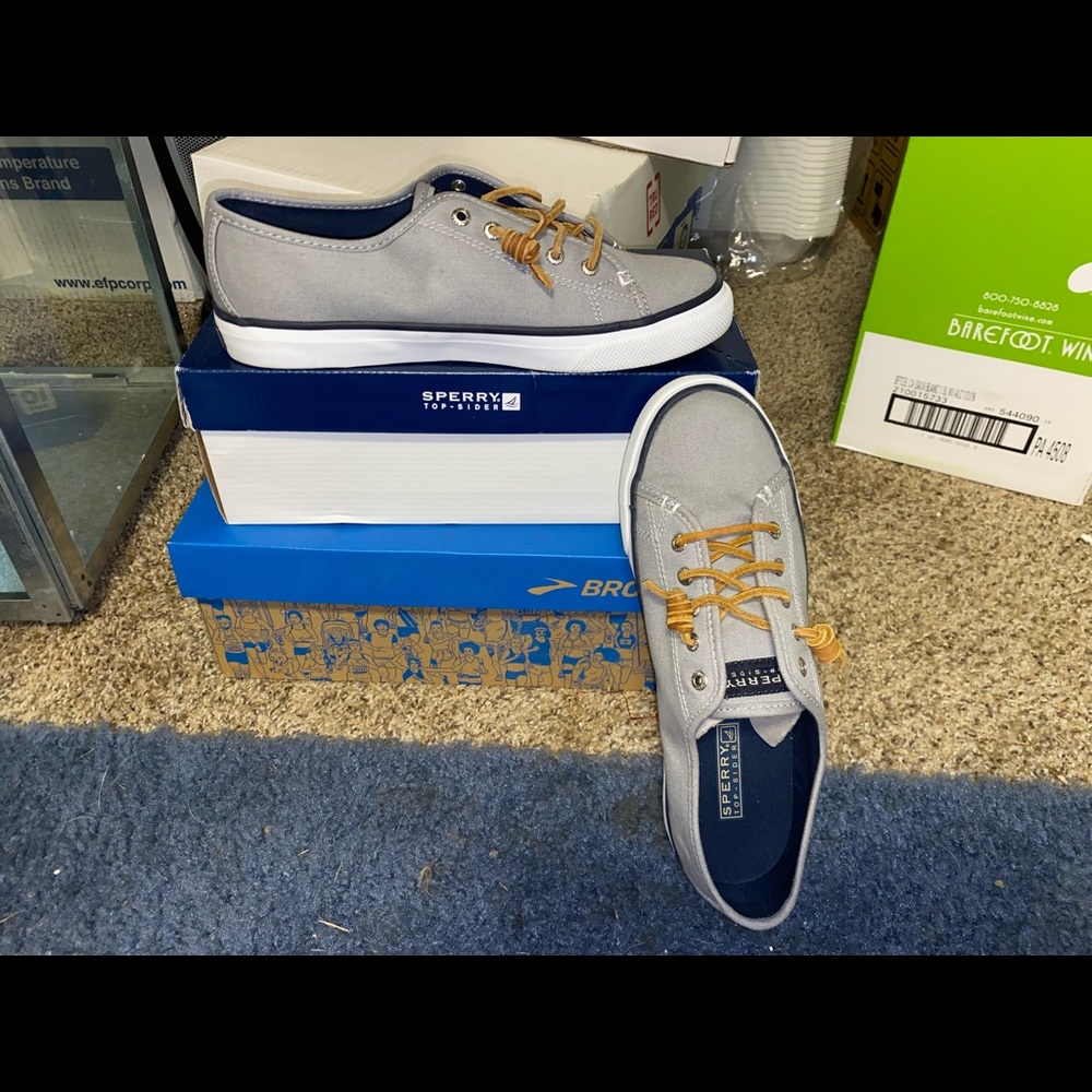 Gray Sperry’s for sale!
